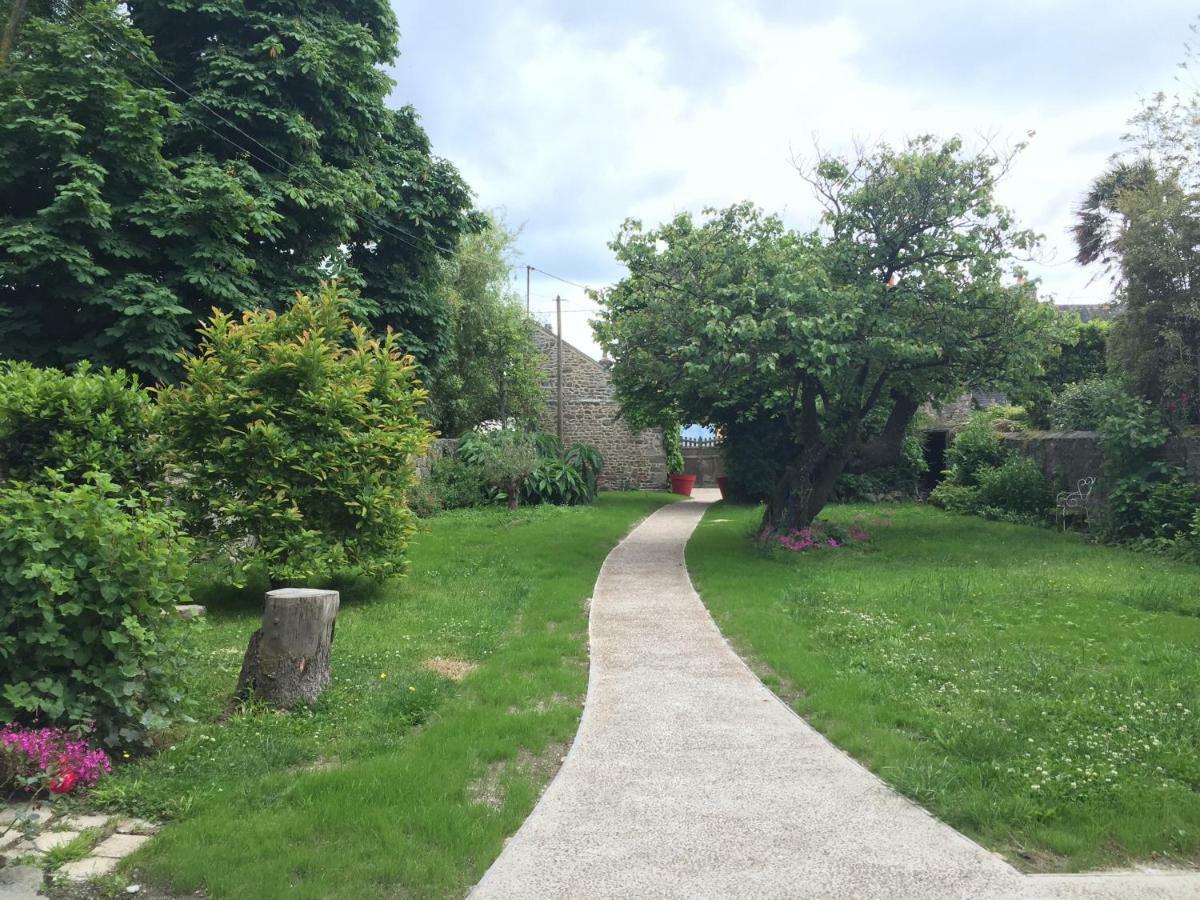 L'Ermitage Bed and Breakfast Saint-Vaast-la-Hougue Εξωτερικό φωτογραφία